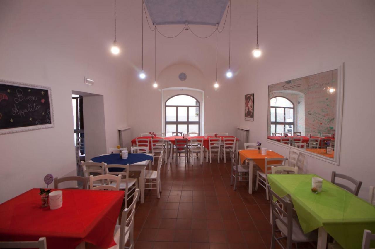 Ostello Palazzo Pierantoni Foligno Exterior foto